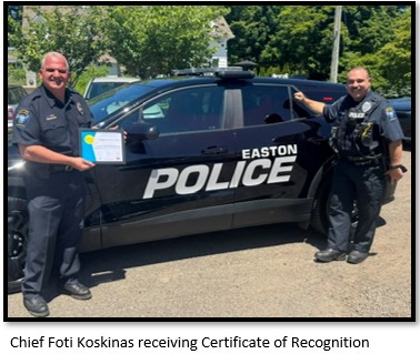 Chief Foti reciving EV Award